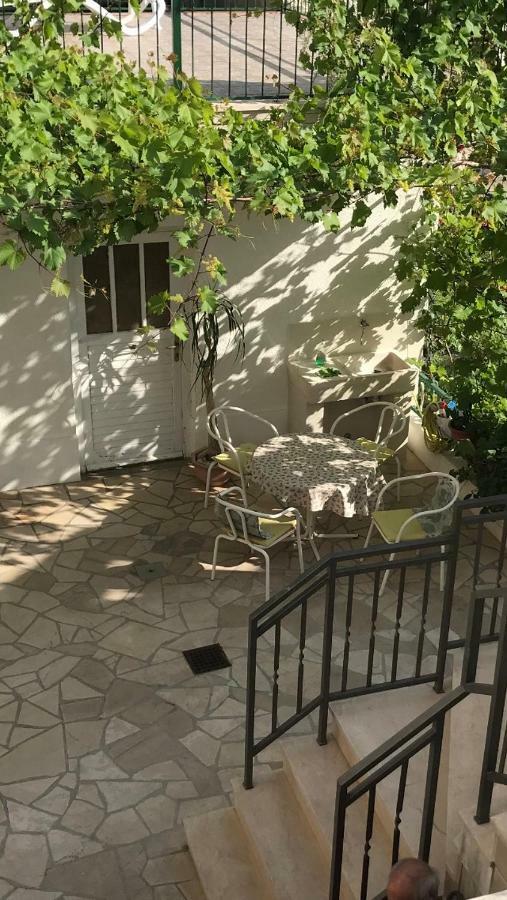 Apartman Dvor Makarska Esterno foto