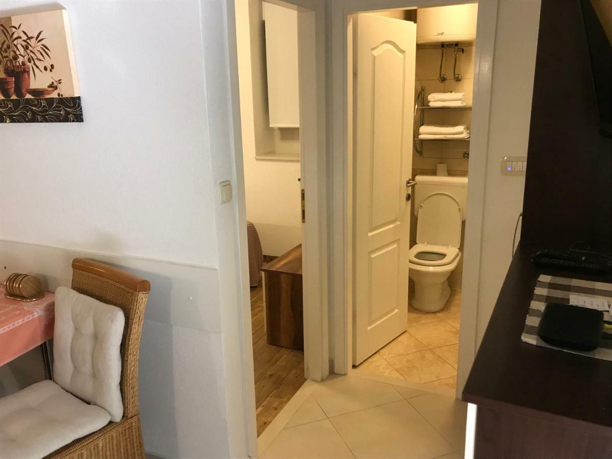 Apartman Dvor Makarska Esterno foto